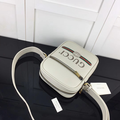 グッチバッグ側面デザイン